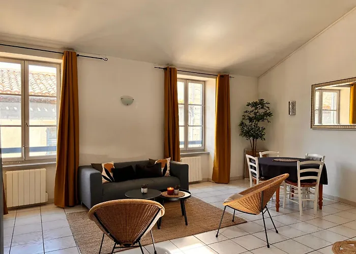 Charming Carcassonne Duplex